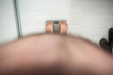 低头