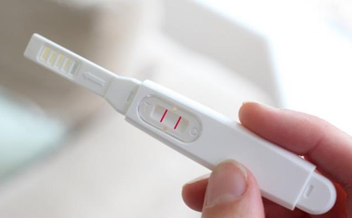 验孕棒和早孕试纸有啥区别 验孕棒准不准