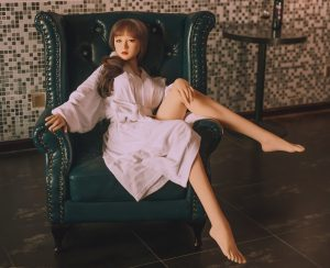 女生也可以用充气娃娃吗 要多少钱