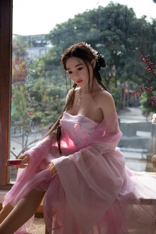 为什么实体娃娃比较贵