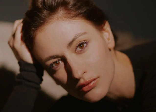 让男人迷恋上头的情绪价值到底是什么