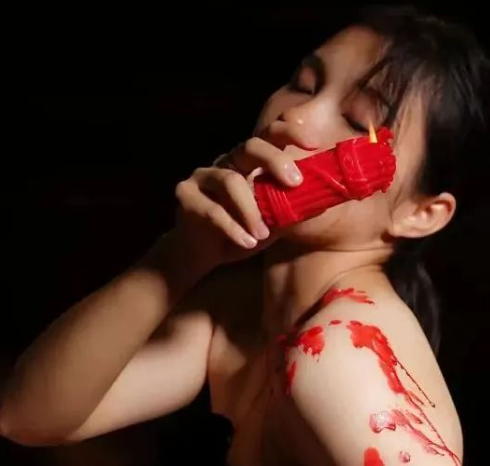 SM游戏：滴蜡怎么玩