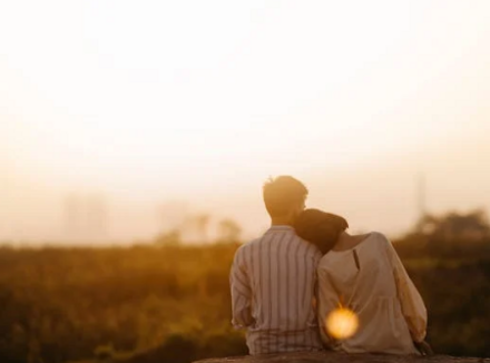 为什么我建议你经常在伴侣面前放屁